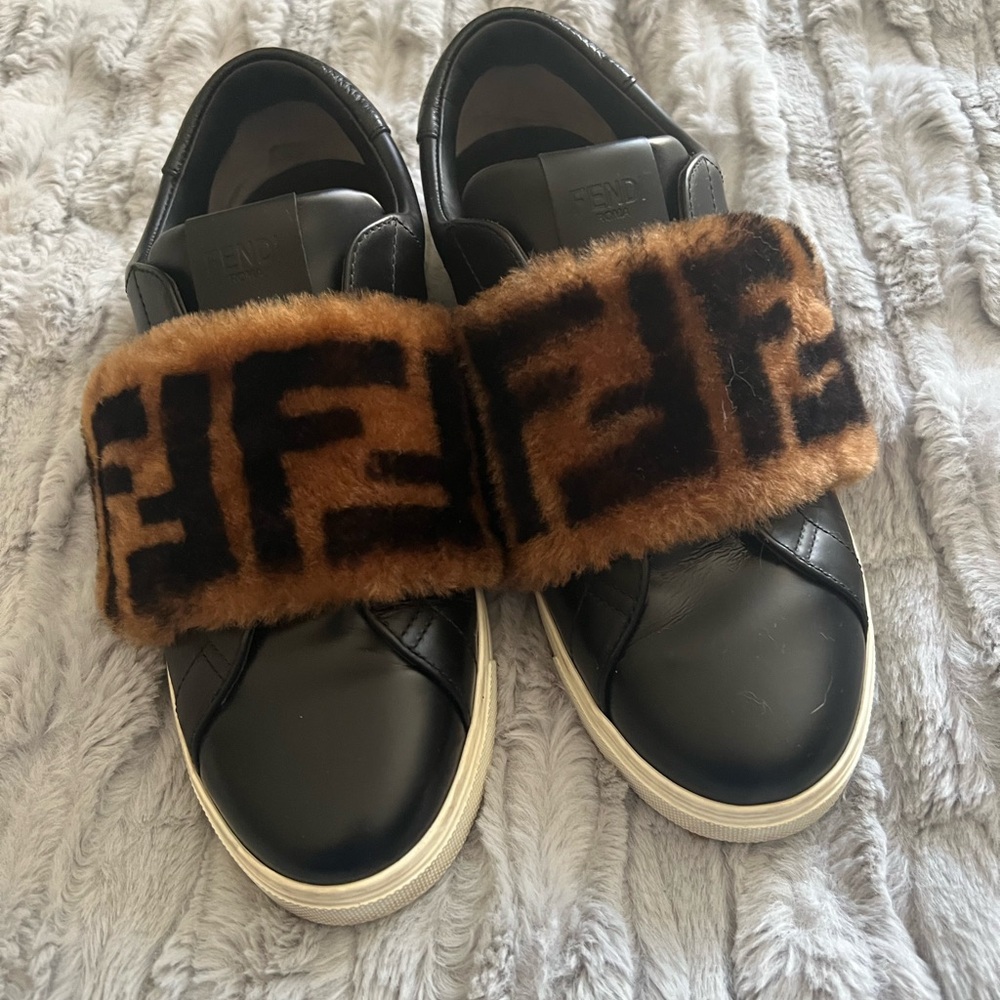 FENDI Fur Zucca shoes (size 8.5-9)
